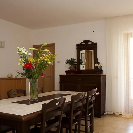 Viroli לינה וארוחת בוקר 3*